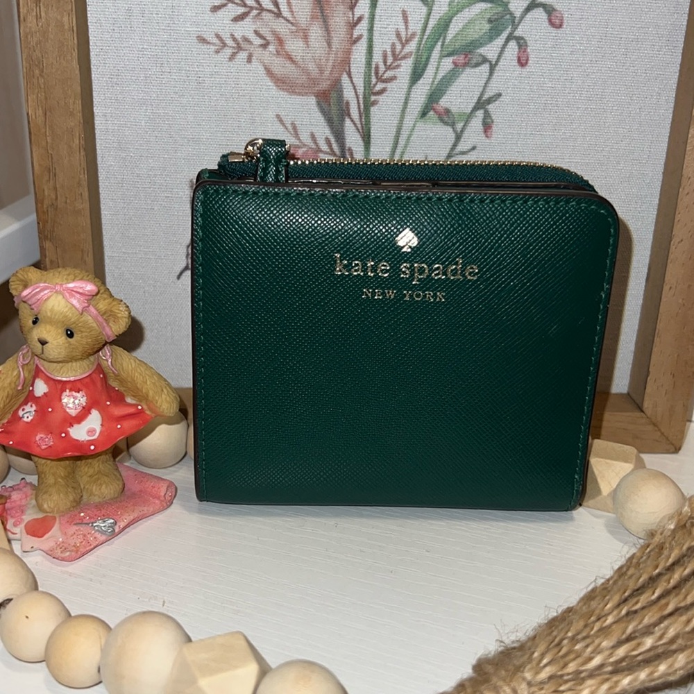 EUC Green Kate Spade Bi-fold wallet